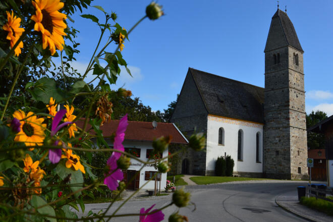 Kirche Maria Himmelfahrt in Hirnsberg