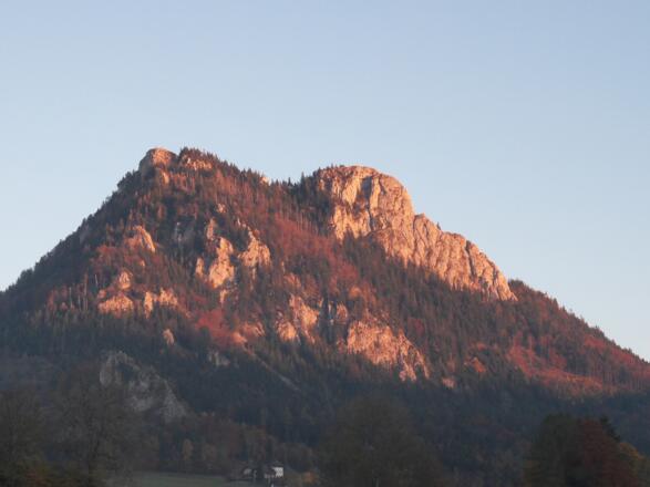 Schober und Frauenkopf im Abendlicht