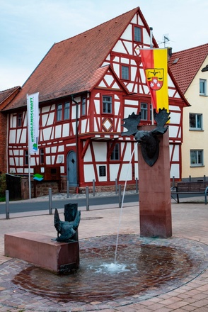 Das Historische Rathaus mit "Schwedenbrunnen"
