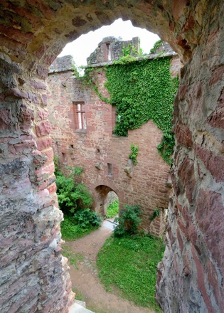 Henneburg in Stadtprozelten