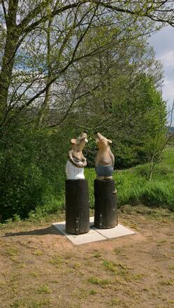 Holzfiguren bei Hainstadt