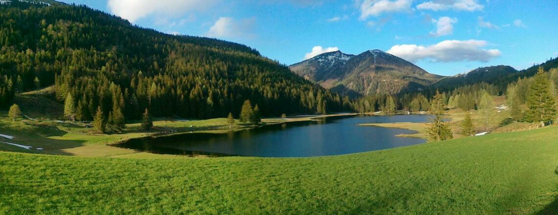 Seewaldsee, im Hintergrund Alpbühel