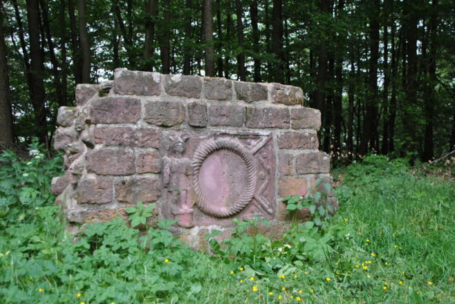 Rest Sandsteinplatte Kleinkastell "Zwing"