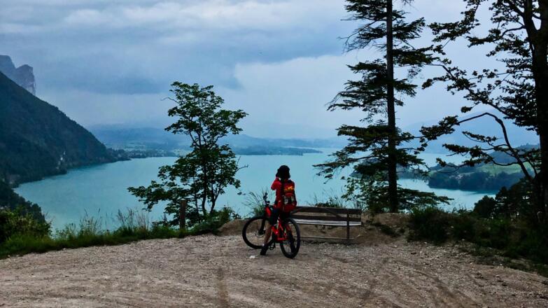 Mondsee mit Drachenwand