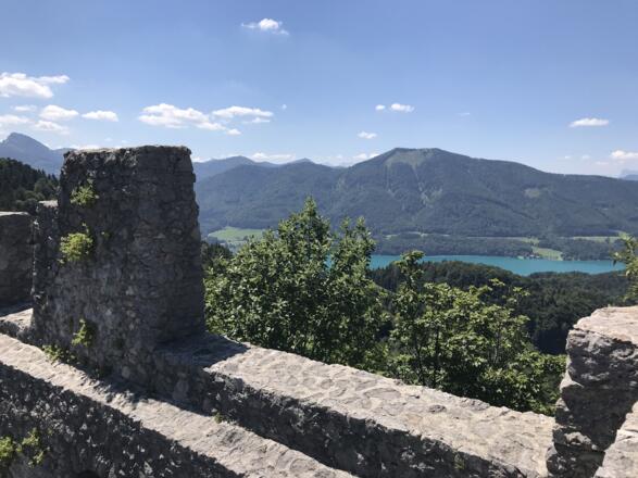 Blick auf den Fuschlsee von der Burgruine Wartenfels
