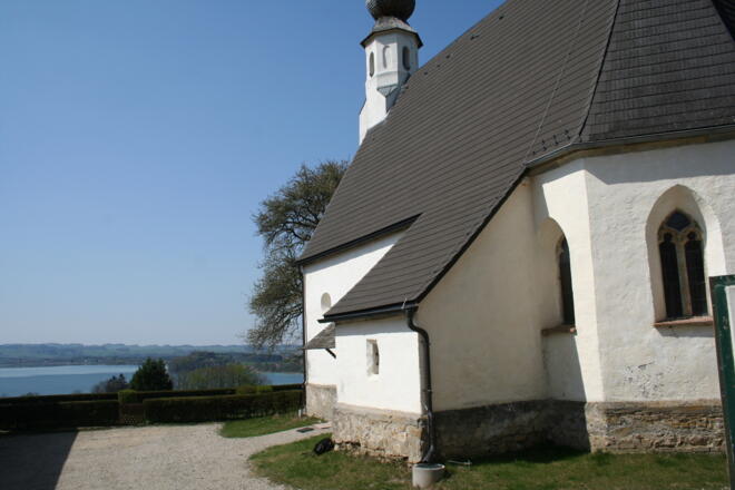 Blick von  Gebertsham auf den Mattsee
