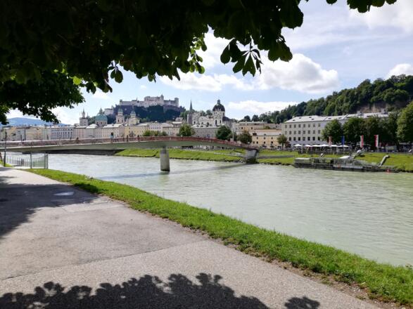 Festung Hohensalzburg und Salzach