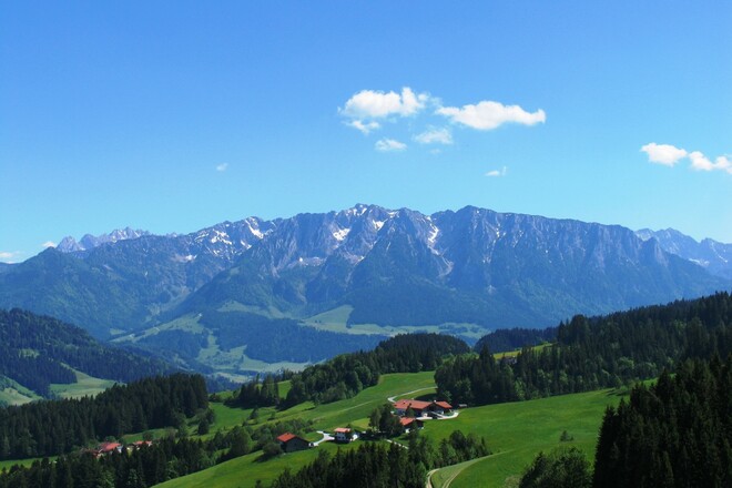Blick vom Spitzstein zum Kaisergebirge