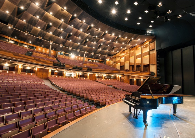 Großes Festspielhaus