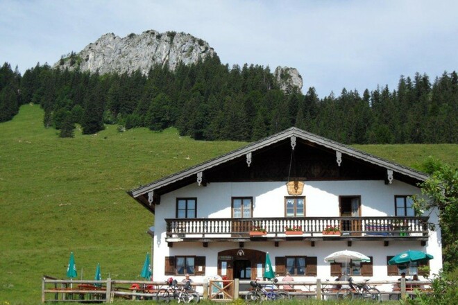 Lagler Hütte unterhalb der Wasserwand