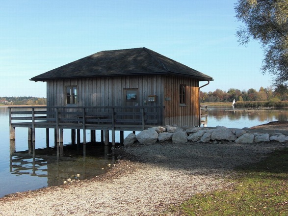 Umweltpädagogische Brücke an der Prienmündung