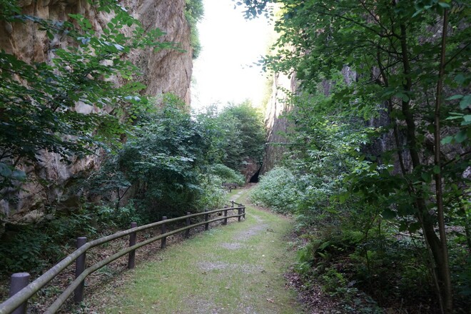 Wolfsschlucht Neubeuern Schiffleutwanderweg Station 8