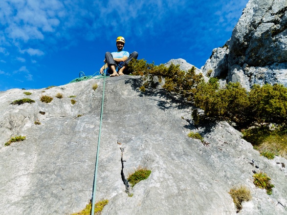 gemütliches Plätzchen zum Sichern auf dem Gipfel des Backofen