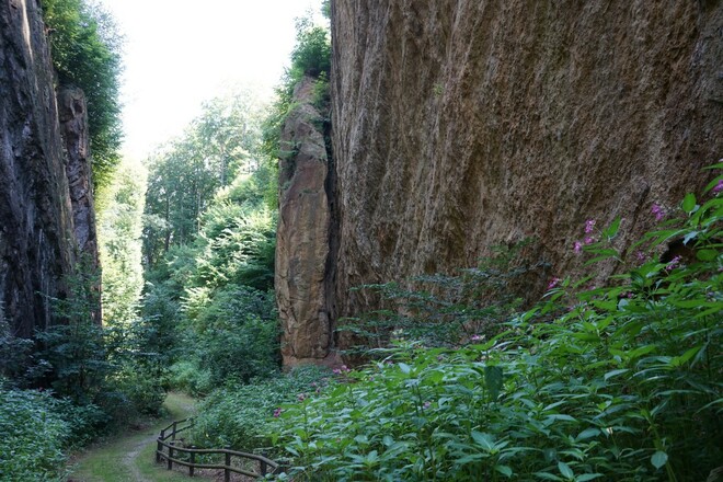 Wolfsschlucht Neubeuern Schiffleutwanderweg Station 8