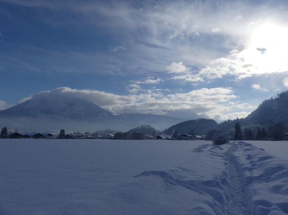 Laurentiusrundweg mit Blick auf Oberaudorf und Kaisergebirge