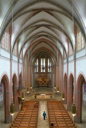 Katholische Pfarrkirche Zum Heiligsten Herzen Jesu 1
