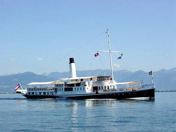 Die Hohentwiel auf hoher See 