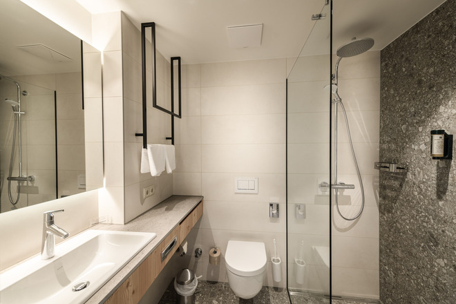 Walk In Dusche - Designbäder im Tauernhof in Flachau