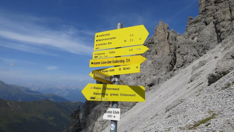 Die Alpenklubscharte (2451 m). Hier beginnt der Gipfelanstieg zum Steingrubenkogel.