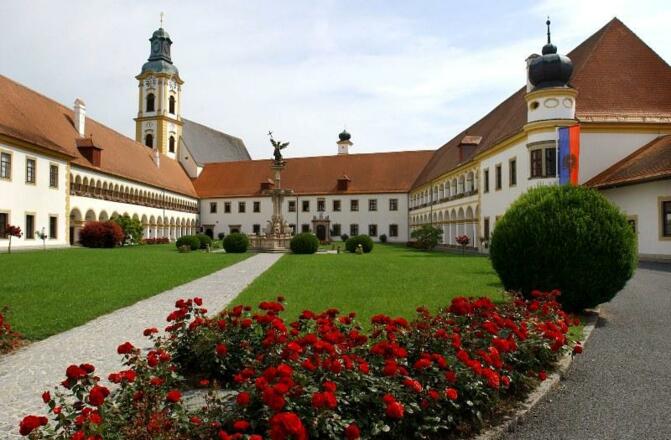 Augustiner-Chorherrenstift Reichersberg