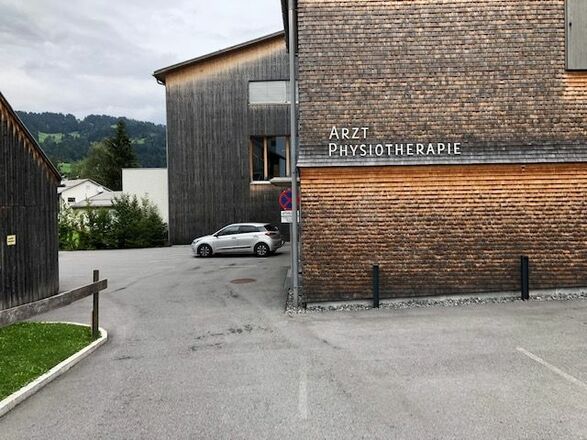 Dr. Lang-Tschirf Margarete