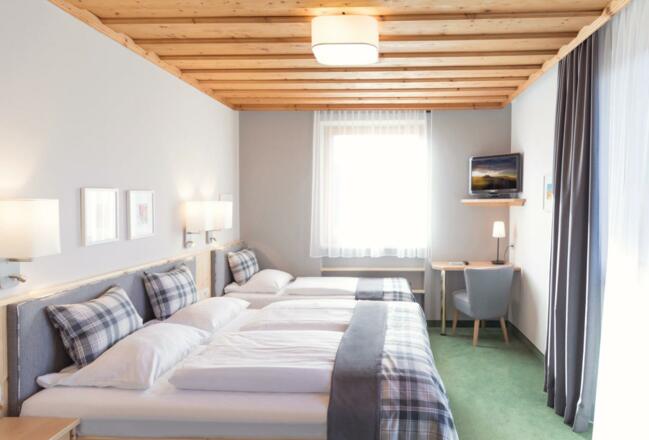 04-03-_2020_21-49-48