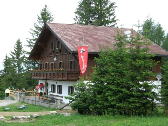 a. Halleinerhaus Sommer