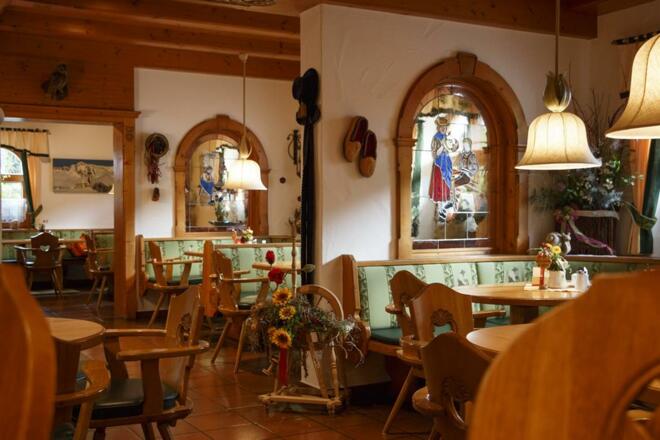 Dorfstubn Restaurant