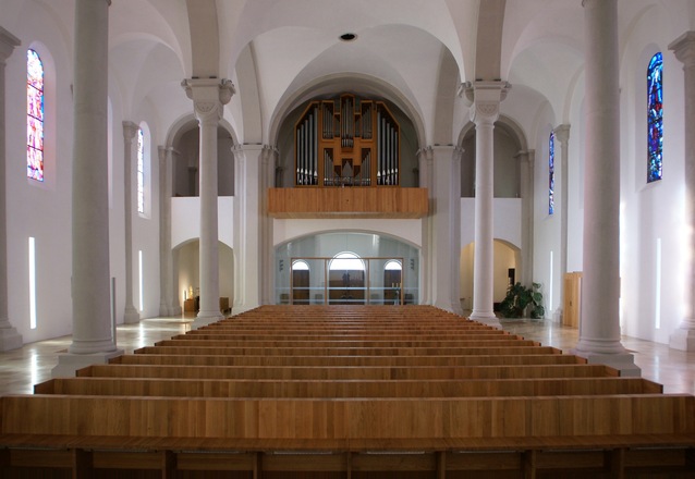 Neue Pfarrkirche Heiliger Ulrich Innenraum