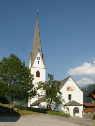 sonntag, Katholische Pfarrkirche Heiliger Oswald und Heiliger Dominikus