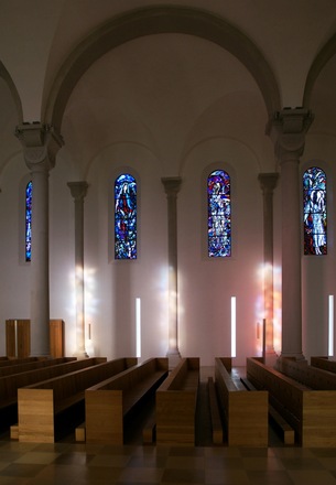 Neue Pfarrkirche Heiliger Ulrich Innenraum 2