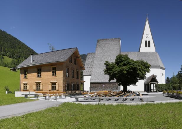 Brand, Katholische Pfarrkirche Mariä Himmelfahrt 1