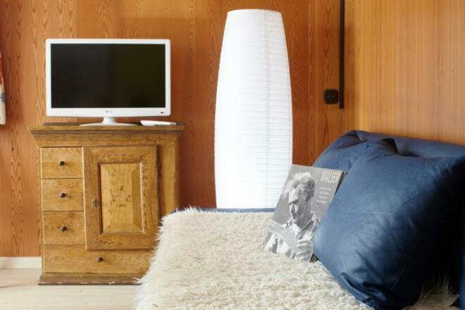 gemütliches Wohn- Schlafzimmer