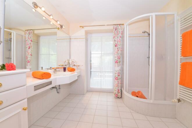 Beispiel Badezimmer Zimmer Kat. I