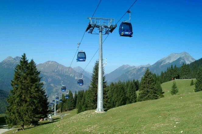 Ladestation Ehrwalder Almbahn Bergstation (Tirolerhaus)