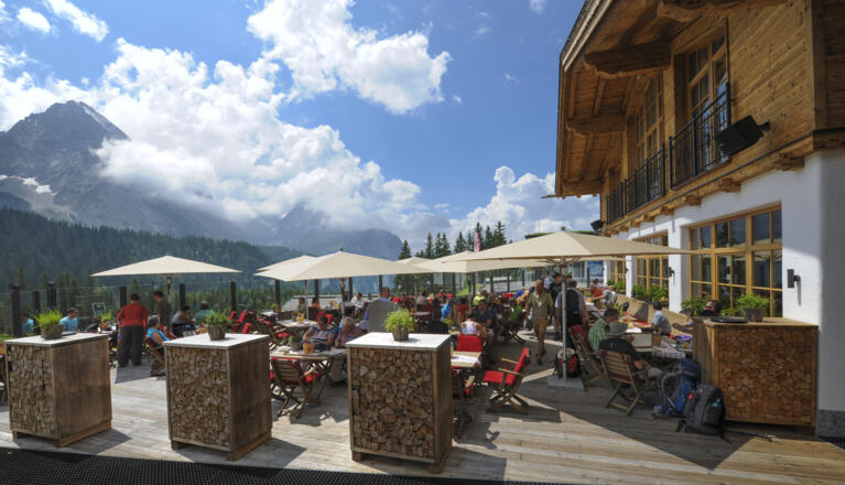 Ladestation Ehrwalder Almbahn Bergstation (Tirolerhaus)