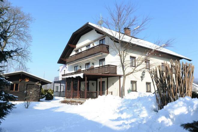 Hausansicht Winter