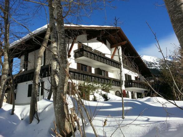 Haus im Winter II