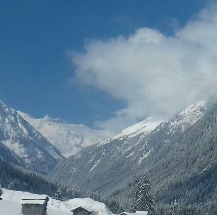 Winterfoto Ausblick vom Aparthaus Aktiv auf den Gl