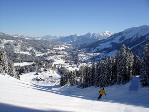 Winter_Blick_nach_Riezlern