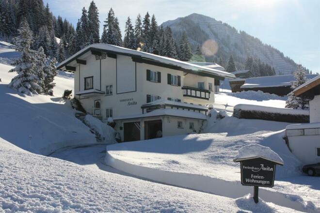 Haus im Winter