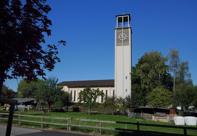 Katholische Pfarrkirche Heiliger Gebhard 1