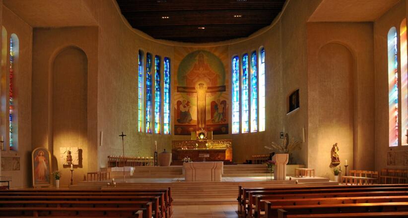 Katholische Pfarrkirche Zum Göttlichen Erlöser 2