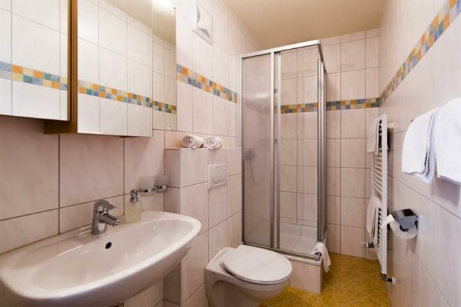 Apartment 2 6