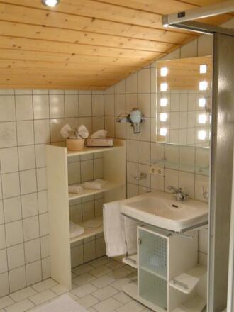 Badezimmer 1