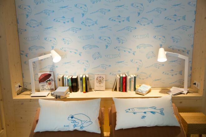 17_Sonnenburg Schwimmbadbibliothek