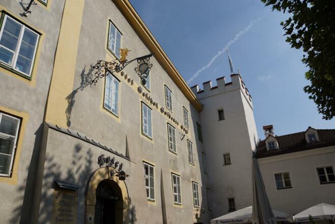 Schlosshotel Goldener Engl, Aussen