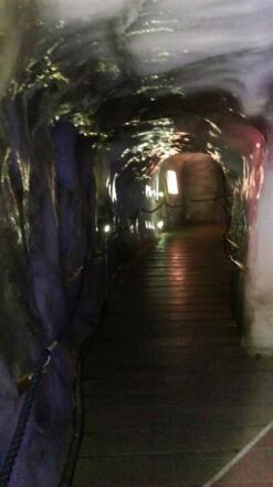 Eisgrotte am Stubaier Gletscher