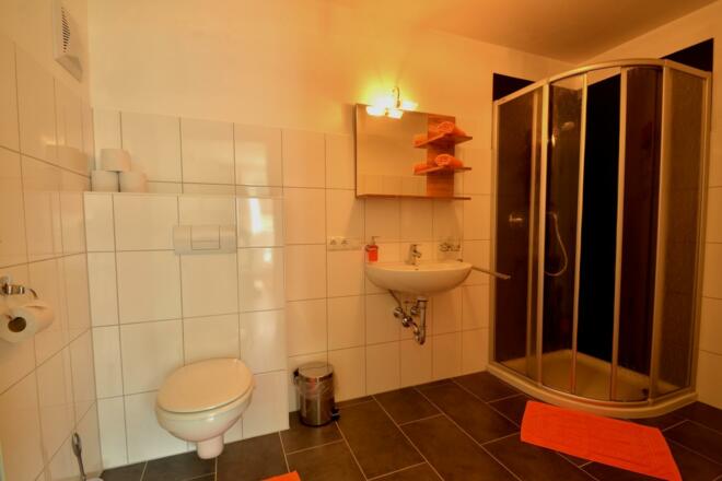 Badezimmer 1