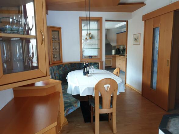 Esszimmer Blick von Wohnzimmer in Küche